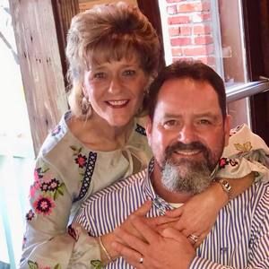 Meet your Posher, Cynthia